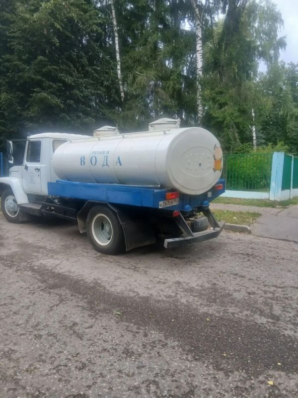 Автоцистерна с питьевой водой установлена у детского сада №14