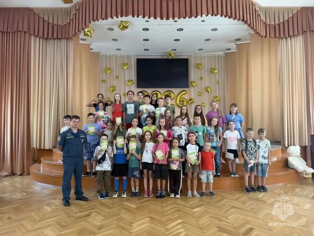 Профилактическая работа сотрудников Госпожнадзора продолжается в детских лагерях Балашихи Профилактическая работа сотрудников Госпожнадзора продолжается в детских лагерях Балашихи