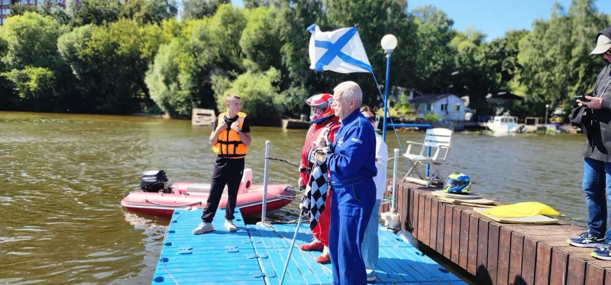 На гребне волны: спортсмены Химок заняли весь пьедестал на чемпионате по водно-моторному спорту На гребне волны: спортсмены Химок заняли весь пьедестал на чемпионате по водно-моторному спорту