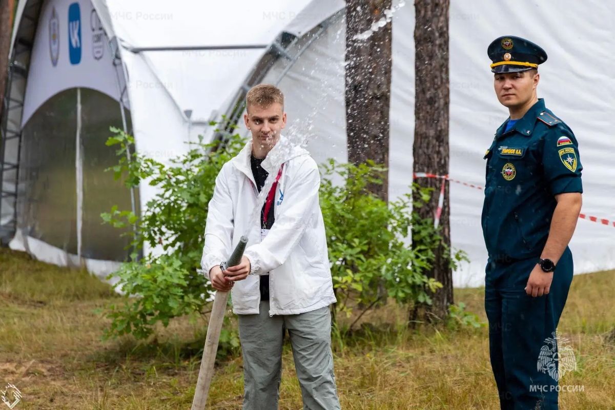 В Ступине для первокурсников МГТУ им. Баумана провели инструктаж по пожарной безопасности В Ступине для первокурсников МГТУ им. Баумана провели инструктаж по пожарной безопасности
