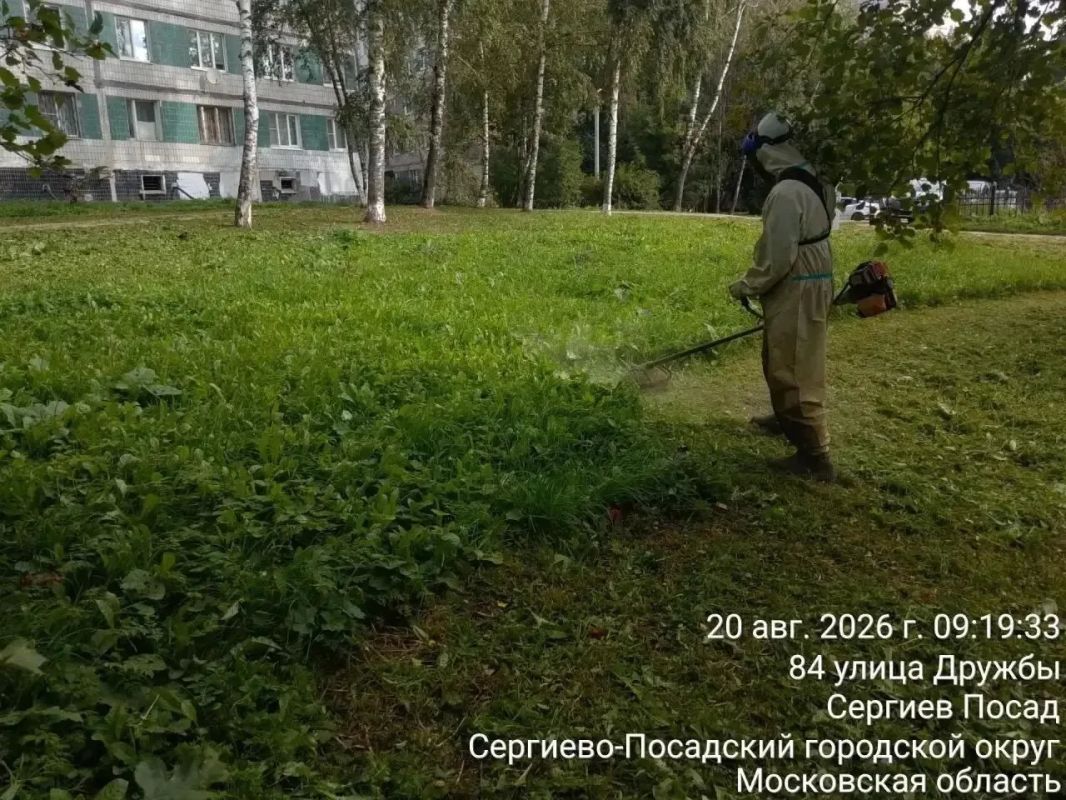 Сотрудники МБУ «Благоустройство СП» продолжают наводить порядок во всех населённых пунктах Сергиево-Посадского округа Сотрудники МБУ «Благоустройство СП» продолжают наводить порядок во всех населённых пунктах Сергиево-Посадского округа