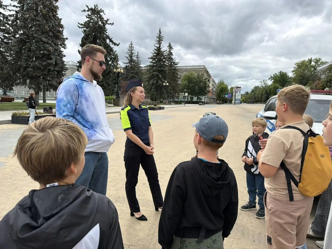 В Ступино прошла акция по повышению безопасности пешеходов В Ступино прошла акция по повышению безопасности пешеходов