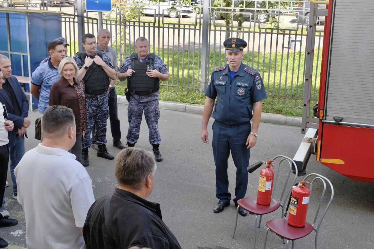Безопасность превыше всего: в Красногорске прошли масштабные учения в школе Безопасность превыше всего: в Красногорске прошли масштабные учения в школе