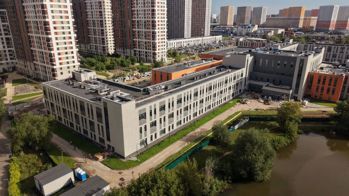 Самый большой образовательный комплекс Подмосковья готовится к открытию 1 сентября в Котельниках
