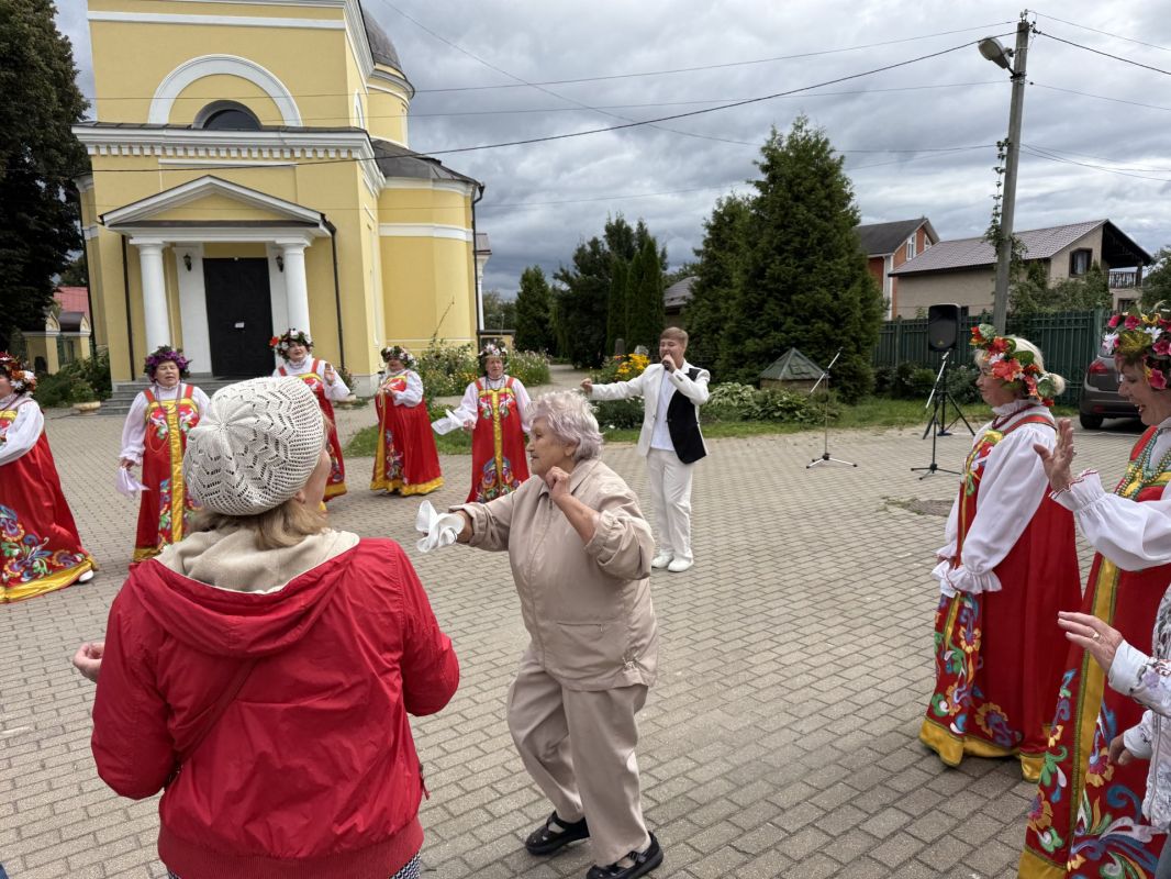 Наши новости. Концертная программа «Яблочный спас» Наши новости. Концертная программа «Яблочный спас»