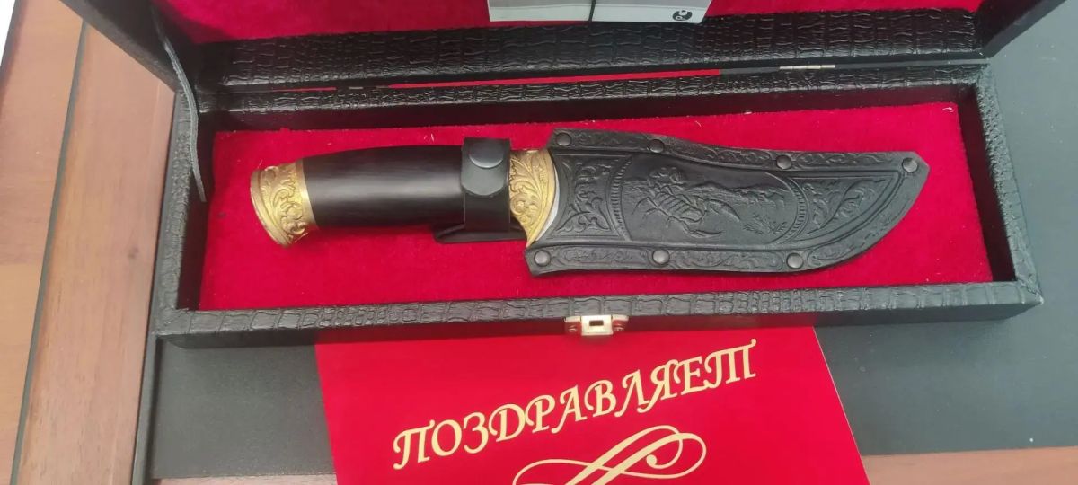 Руководство Главного управления поздравило Заслуженного спасателя Российской Федерации с юбилеем Руководство Главного управления поздравило Заслуженного спасателя Российской Федерации с юбилеем