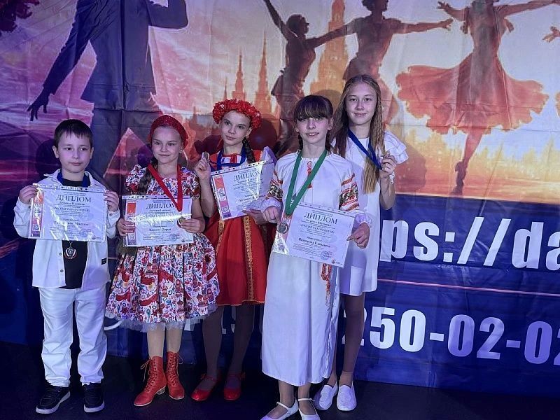 Воскресенские «ДоМиСолькИ» стали лауреатами грант-фестиваля в исполнительских видах искусств Воскресенские «ДоМиСолькИ» стали лауреатами грант-фестиваля в исполнительских видах искусств