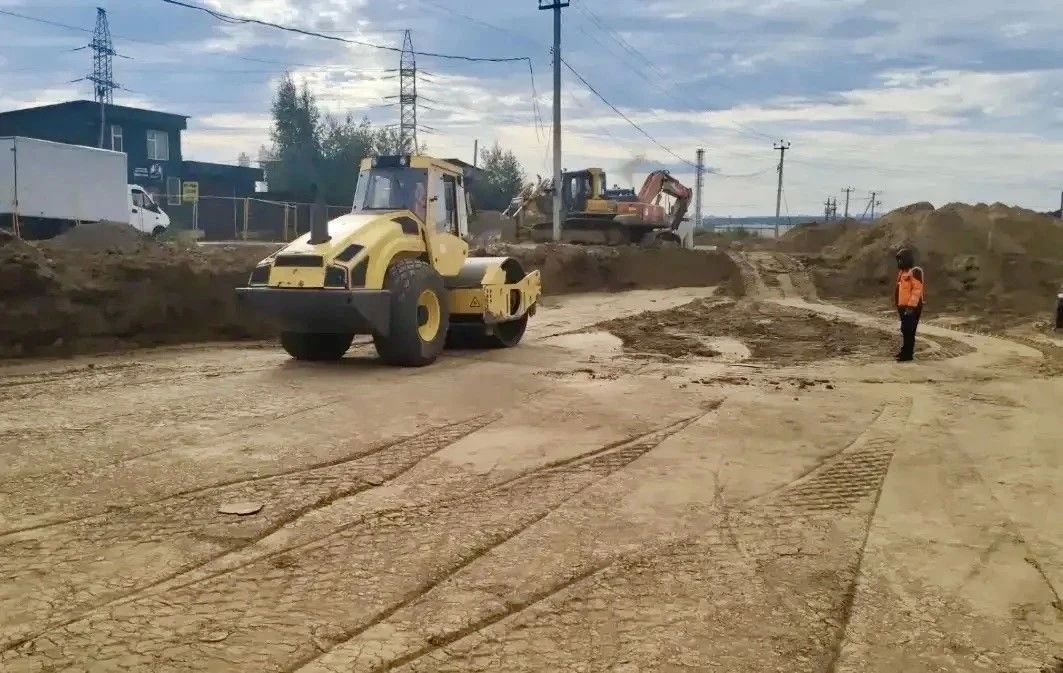 В Ленинском округе возобновились работы на дороге "Каширское шоссе – Сапроново" — 30 специалистов с помощью 4 единиц техники приступили к подготовке территории В Ленинском округе возобновились работы на дороге "Каширское шоссе – Сапроново" — 30 специалистов с помощью 4 единиц техники приступили к подготовке территории