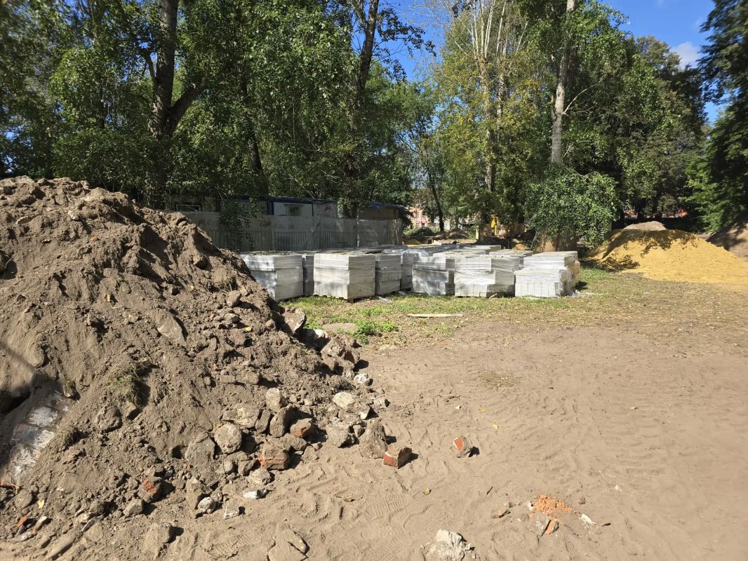 В Коломне началось благоустройство сквера на улице Левшина, работы проведут в рамках масштабной подготовки к 850-летию города В Коломне началось благоустройство сквера на улице Левшина, работы проведут в рамках масштабной подготовки к 850-летию города