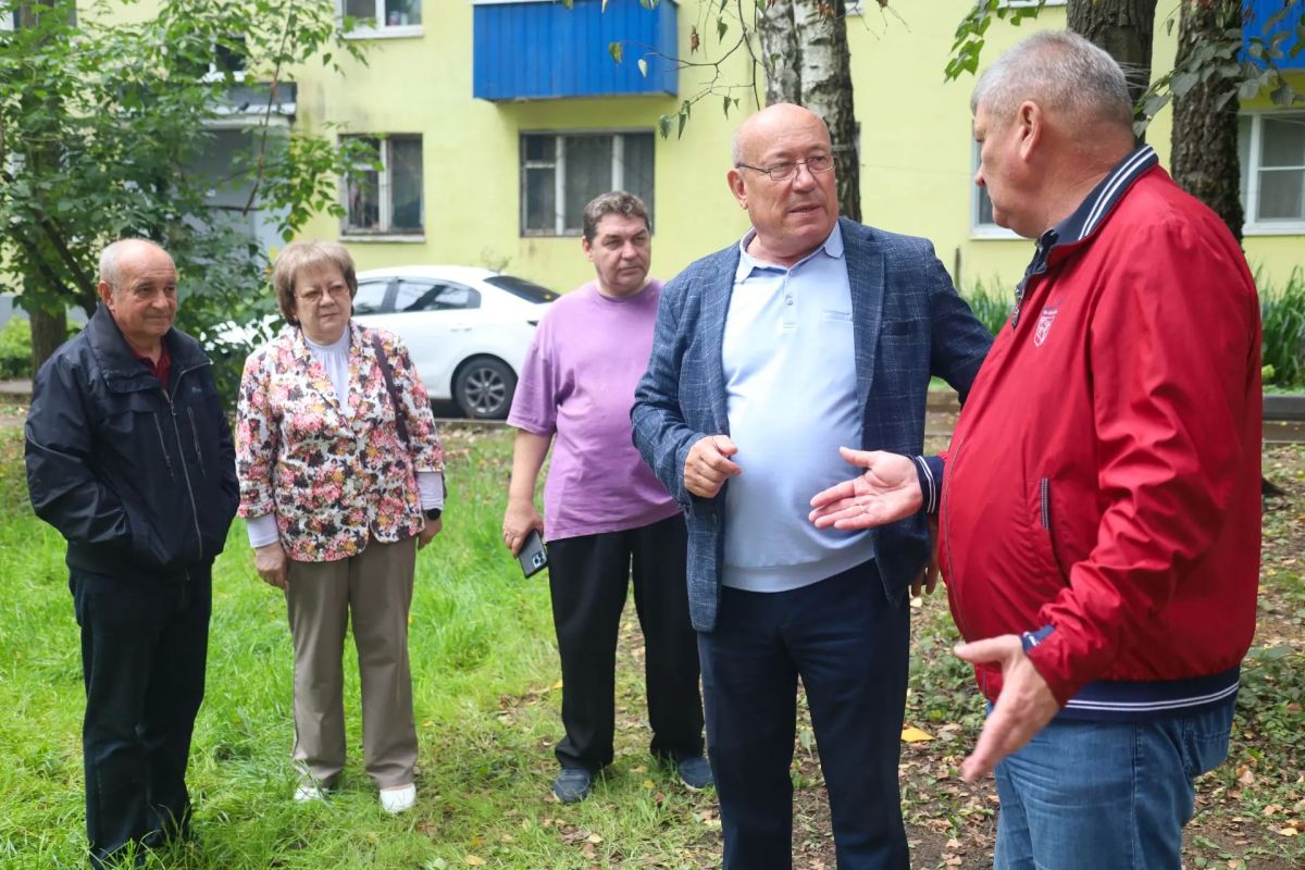 «Находим слабые места до холодов»: на Крестьянской модернизируют теплосети «Находим слабые места до холодов»: на Крестьянской модернизируют теплосети
