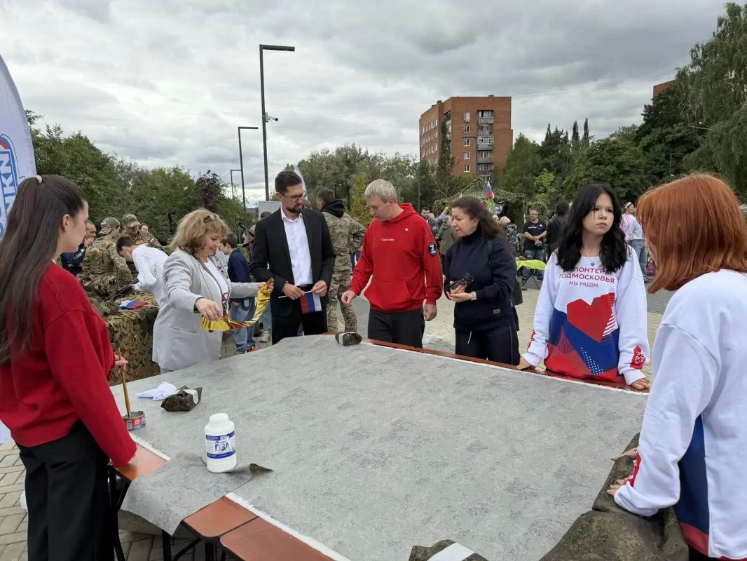 Гуманитарная ярмарка в поддержку участников СВО прошла в Дзержинском г.о. Люберцы Гуманитарная ярмарка в поддержку участников СВО прошла в Дзержинском г.о. Люберцы