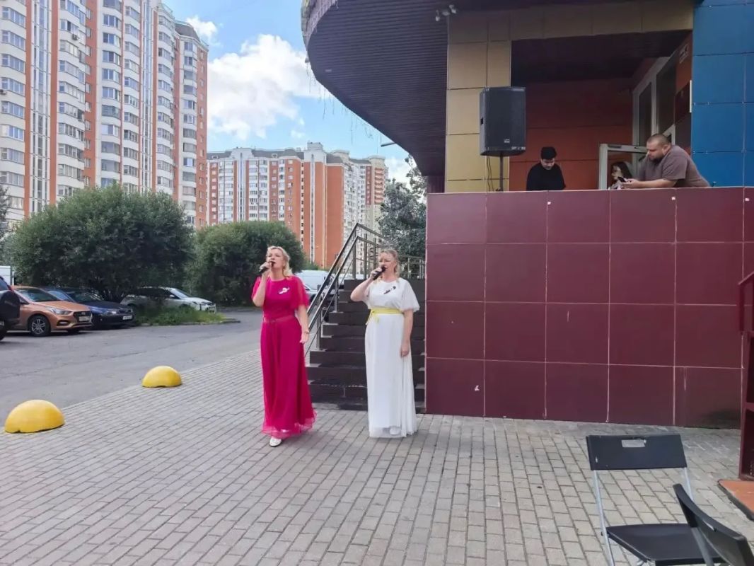 День Государственного флага Российской Федерации отметили в Люберцах День Государственного флага Российской Федерации отметили в Люберцах