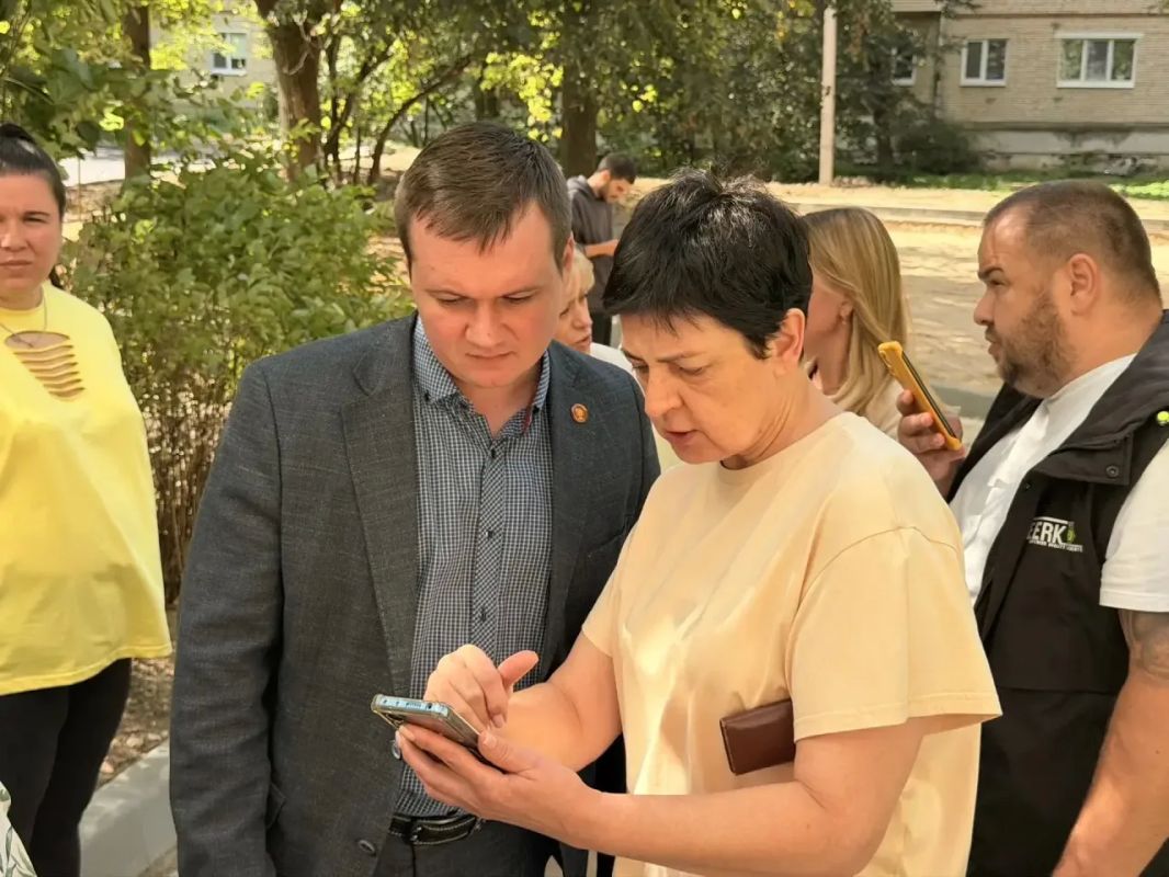 По поручению главы муниципалитета Алексея Шимко его заместители провели плановые объезды территорий По поручению главы муниципалитета Алексея Шимко его заместители провели плановые объезды территорий