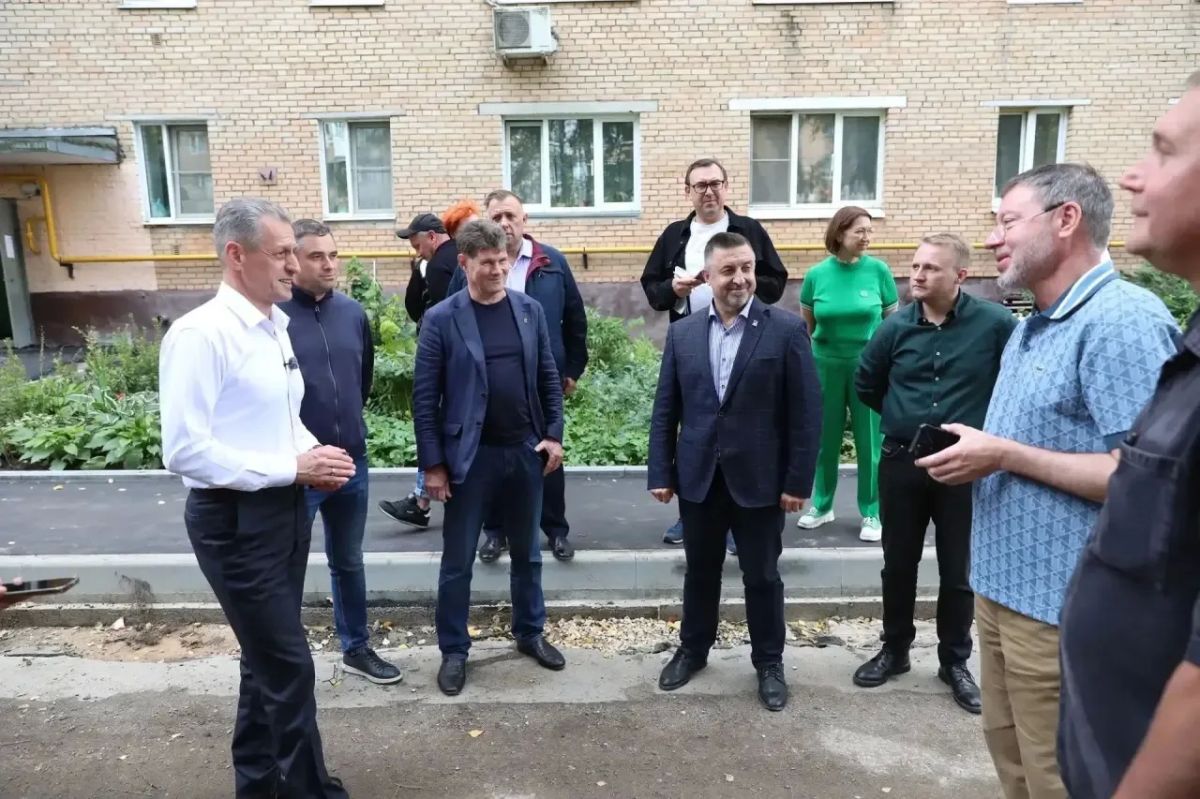 Живое общение и диалог с жителями в ходе пешеходных обходов лучший способ погрузится в проблематику города, понять вопросы требующие вмешательства и решения из первых уст Живое общение и диалог с жителями в ходе пешеходных обходов лучший способ погрузится в проблематику города, понять вопросы требующие вмешательства и решения из первых уст