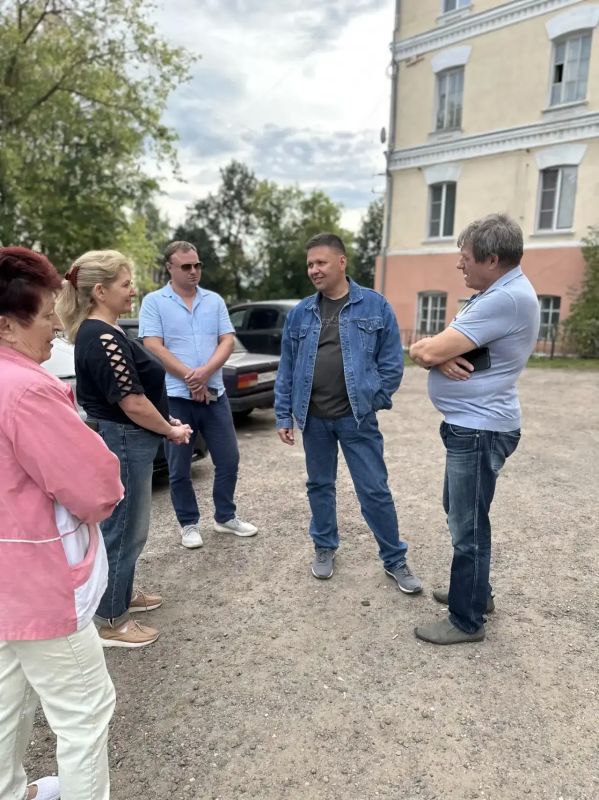 По поручению главы муниципалитета Алексея Шимко его заместители провели плановые объезды территорий По поручению главы муниципалитета Алексея Шимко его заместители провели плановые объезды территорий