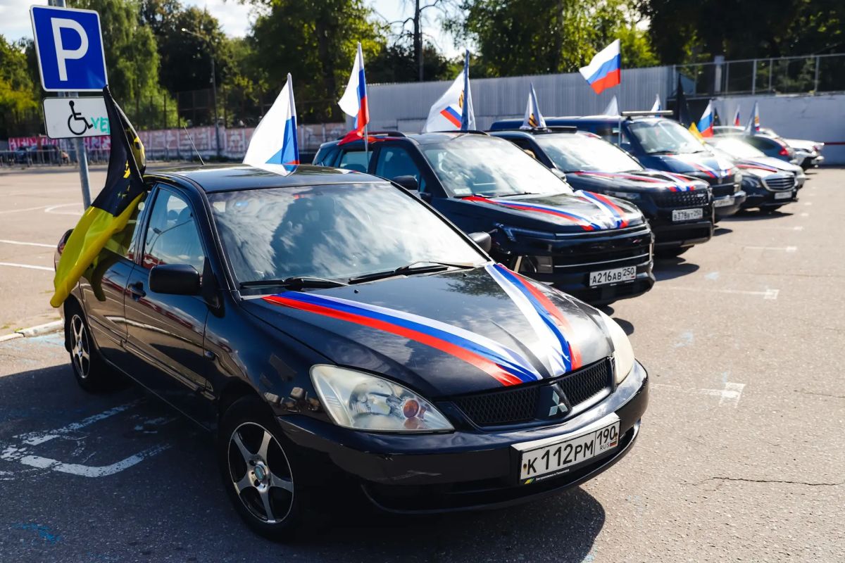 В Химках прошёл патриотический мотопробег В Химках прошёл патриотический мотопробег