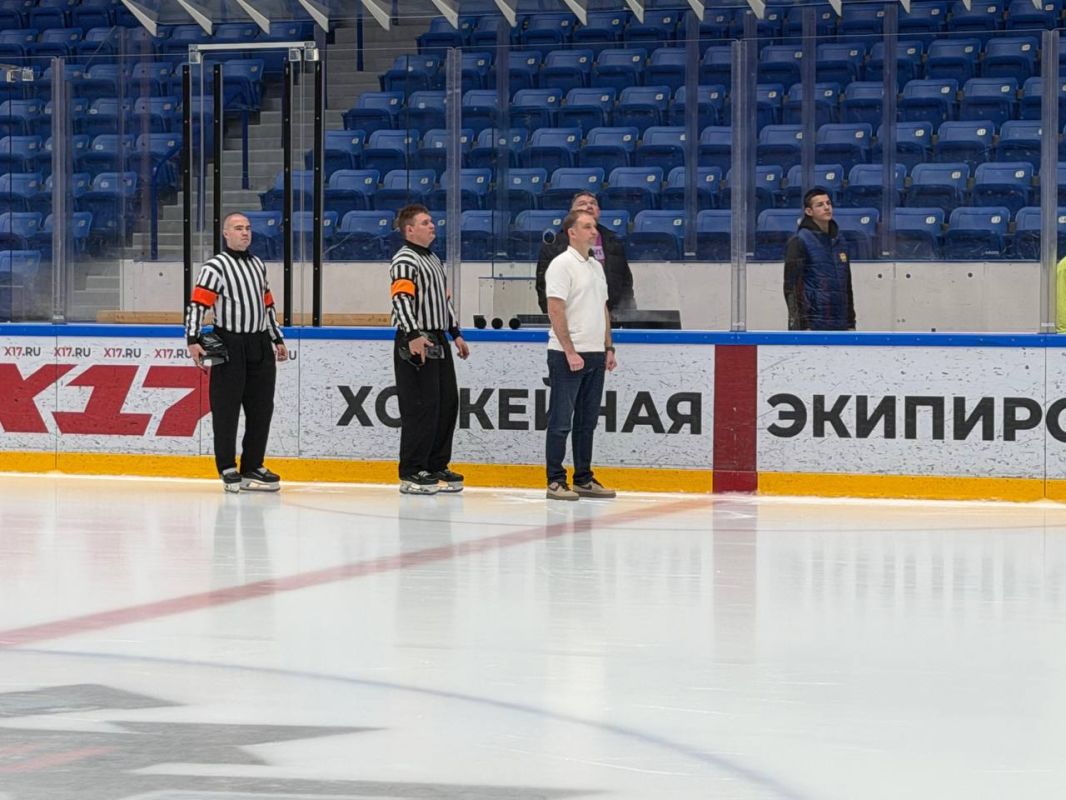 В Подольске стартовал двухдневный Кубок Главы городского округа по хоккею В Подольске стартовал двухдневный Кубок Главы городского округа по хоккею