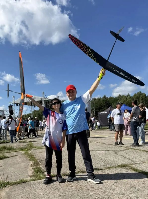 Фестиваль в честь 100летия авиамодельного спорта: Красногорск на высоте! Фестиваль в честь 100летия авиамодельного спорта: Красногорск на высоте!