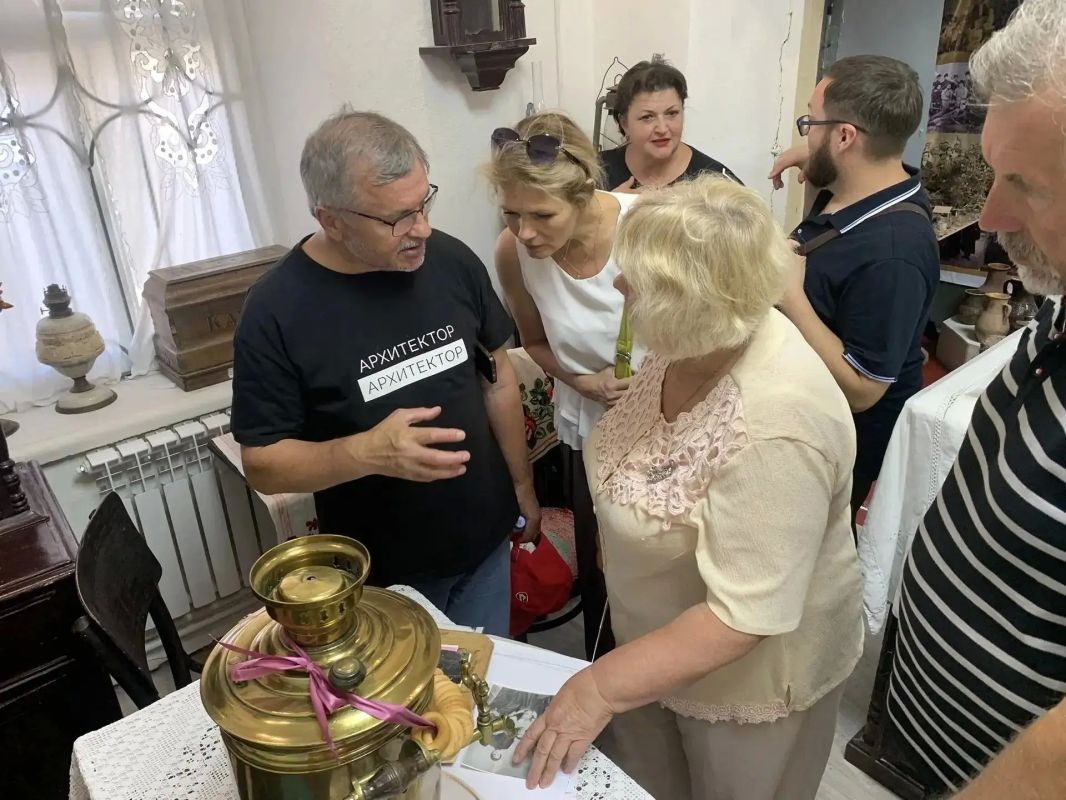 В рамках Дней архитектуры Ейского района состоялась экскурсия в станице Должанской В рамках Дней архитектуры Ейского района состоялась экскурсия в станице Должанской
