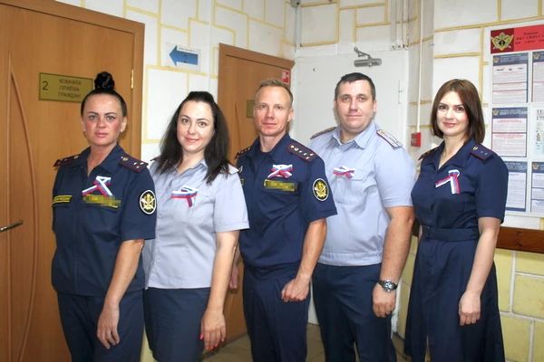 Личный состав учреждений ГУФСИН России по Московской области приняли участие во Всероссийской акции «Цвета Родины»