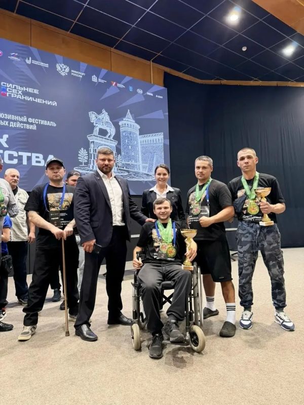 В Коломне прошел Региональный инклюзивный фестиваль среди ветеранов боевых действий «Кубок Мужества», приуроченный ко Дню Государственного флага Российской Федерации В Коломне прошел Региональный инклюзивный фестиваль среди ветеранов боевых действий «Кубок Мужества», приуроченный ко Дню Государственного флага Российской Федерации