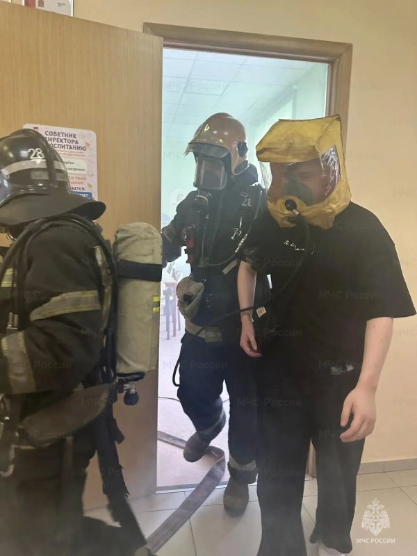 В школах Ленинского округа прошли масштабные учения по безопасности В школах Ленинского округа прошли масштабные учения по безопасности