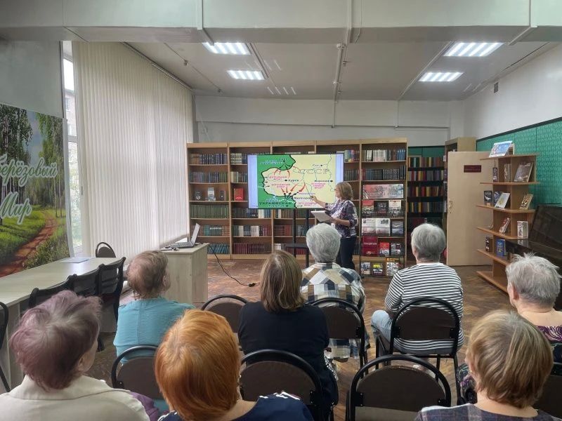 В Белоозёрской городской библиотеке прошло информационное мероприятие «Сквозь дым и пламя Курской битвы, посвященное Дню воинской славы России - Дню разгрома советскими войсками немецко-фашистских войск в Курской битве В Белоозёрской городской библиотеке прошло информационное мероприятие «Сквозь дым и пламя Курской битвы, посвященное Дню воинской славы России - Дню разгрома советскими войсками немецко-фашистских войск в Курской битве