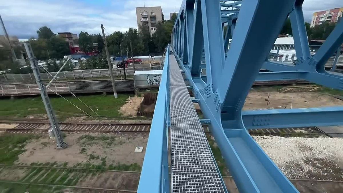 На станции Подлипки-Дачные в Королёве приступили к устройству фундамента павильона пешеходного перехода
