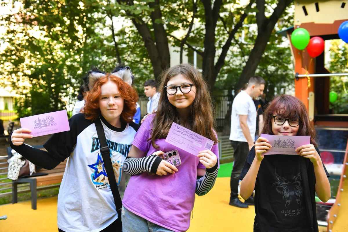 Новые игровые комплексы в Химках: что появилось на площадках на улице Ленинградской Новые игровые комплексы в Химках: что появилось на площадках на улице Ленинградской