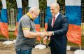 Максим Красноцветов: Благодаря поддержке губернатора Подмосковья сегодня на территории МАП № 10 производственной базы Ивантеевки вручил сотрудникам ключи от пяти автобусов большого класса
