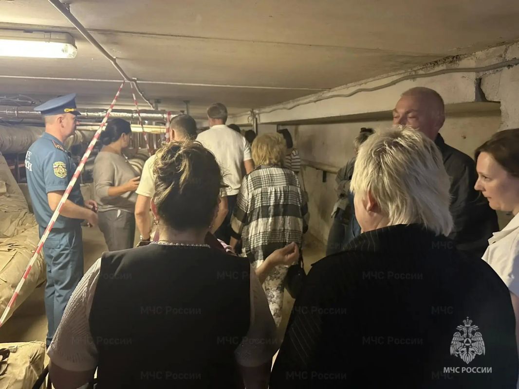 В школах Ленинского округа прошли масштабные учения по безопасности В школах Ленинского округа прошли масштабные учения по безопасности