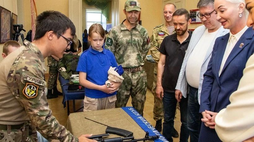 «Помогаем вместе»: в Солнечногорске прошла гуманитарная ярмарка в поддержку бойцов СВО «Помогаем вместе»: в Солнечногорске прошла гуманитарная ярмарка в поддержку бойцов СВО