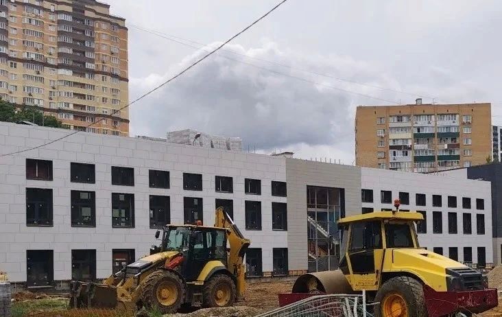 Строительство пристройки к школе № 9 в Одинцово завершено на 70% Строительство пристройки к школе № 9 в Одинцово завершено на 70%