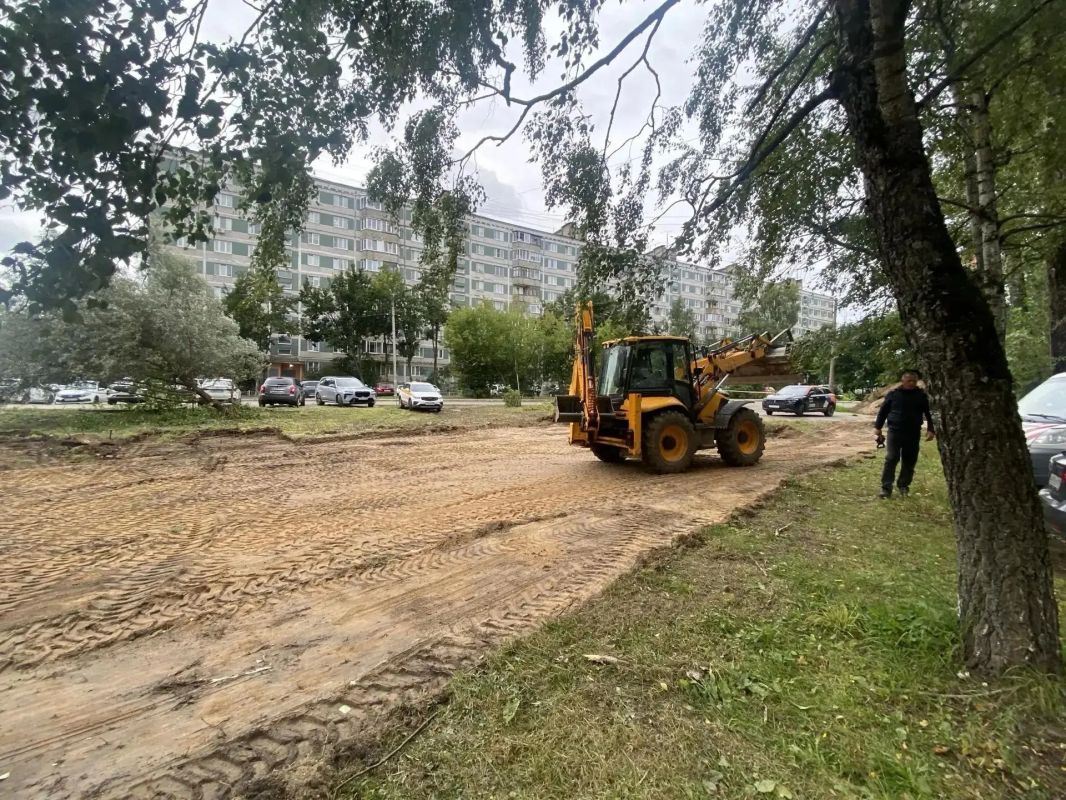 В Сергиевом Посаде продолжается благоустройство дворовых территорий В Сергиевом Посаде продолжается благоустройство дворовых территорий