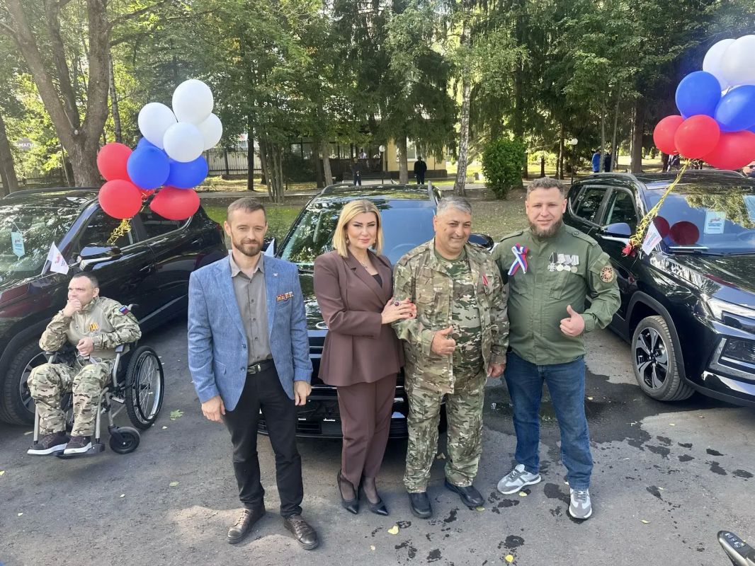 В Солнечногорске открылся передовой Центр трансляционной реабилитации «Голубое» В Солнечногорске открылся передовой Центр трансляционной реабилитации «Голубое»