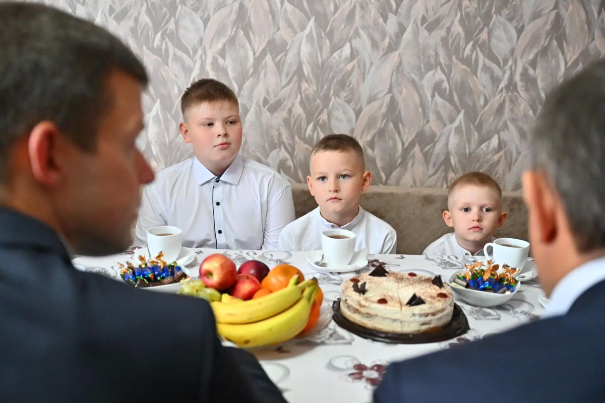 Навестил семью нашего Героя Навестил семью нашего Героя