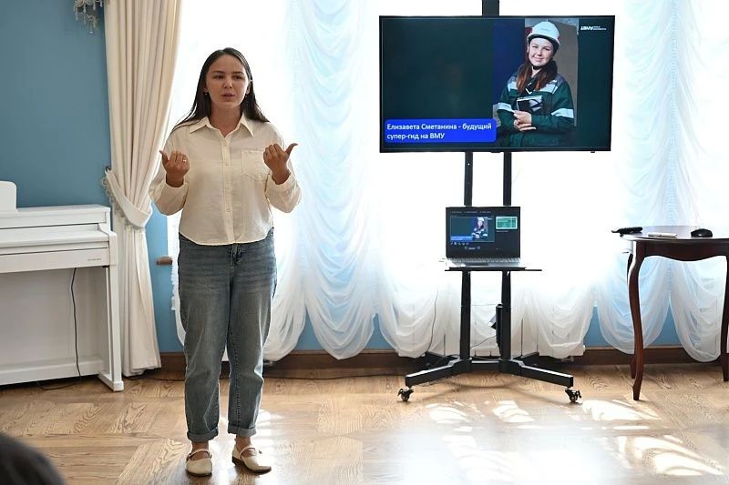 В главном доме усадьбы Кривякино в рамках VIII фестиваля туризма и творчества «Красное сельцо» прошёл туристскокраеведческий форум «Мы изпод Москвы» В главном доме усадьбы Кривякино в рамках VIII фестиваля туризма и творчества «Красное сельцо» прошёл туристскокраеведческий форум «Мы изпод Москвы»