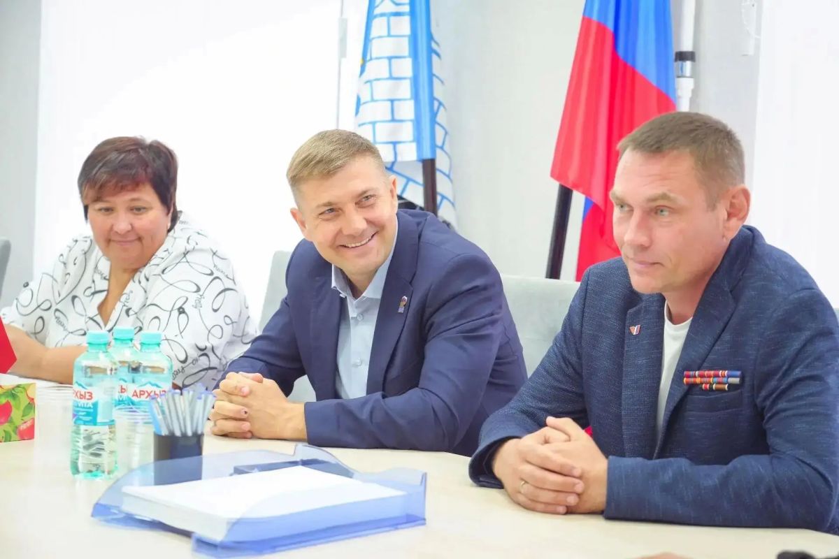 Партия «Единая Россия» всегда рядом с теми, кто выполняет задачи в ходе Специальной военной операции и защищает Родину Партия «Единая Россия» всегда рядом с теми, кто выполняет задачи в ходе Специальной военной операции и защищает Родину