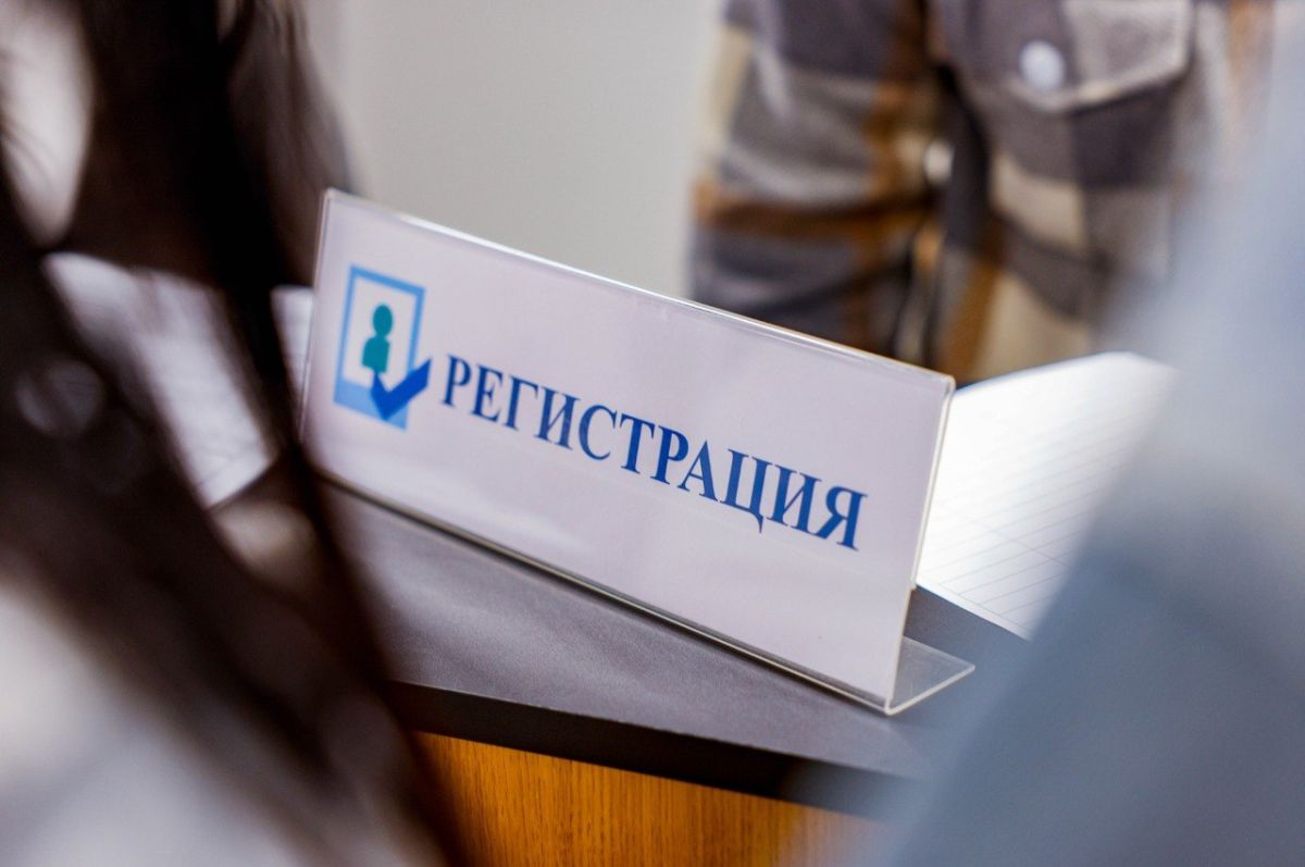 На территории новой школы в ЖК «Первый квартал» состоялась традиционная встреча в формате «выездной администрации» с сотрудниками образования, в которой приняли участие глава Ленинского городского округа Станислав Каторов... На территории новой школы в ЖК «Первый квартал» состоялась традиционная встреча в формате «выездной администрации» с сотрудниками образования, в которой приняли участие глава Ленинского городского округа Станислав Каторов...