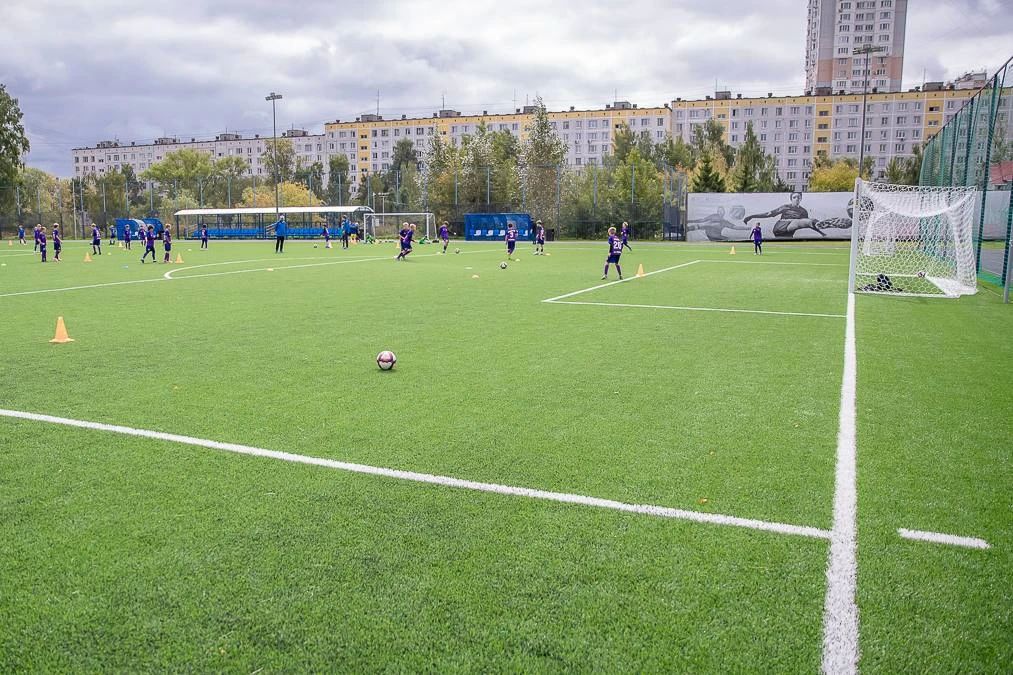 Андрей Иванов: На улице Солнечная в 8-микрорайоне Одинцово этим летом отремонтировали футбольный стадион — один из важнейших спортивных объектов города Андрей Иванов: На улице Солнечная в 8-микрорайоне Одинцово этим летом отремонтировали футбольный стадион — один из важнейших спортивных объектов города