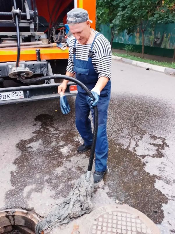 Продолжаем держать вас в курсе работы коммунальных служб округа Продолжаем держать вас в курсе работы коммунальных служб округа