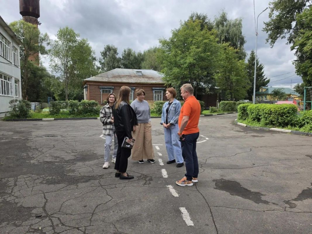 В Богородском округе продолжается плановая подготовка образовательных учреждений к новому учебному году В Богородском округе продолжается плановая подготовка образовательных учреждений к новому учебному году