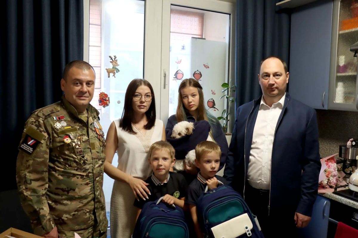 Школьные портфели для детей героя: акция «Собери ребёнка в школу» прошла в Ивановском Школьные портфели для детей героя: акция «Собери ребёнка в школу» прошла в Ивановском