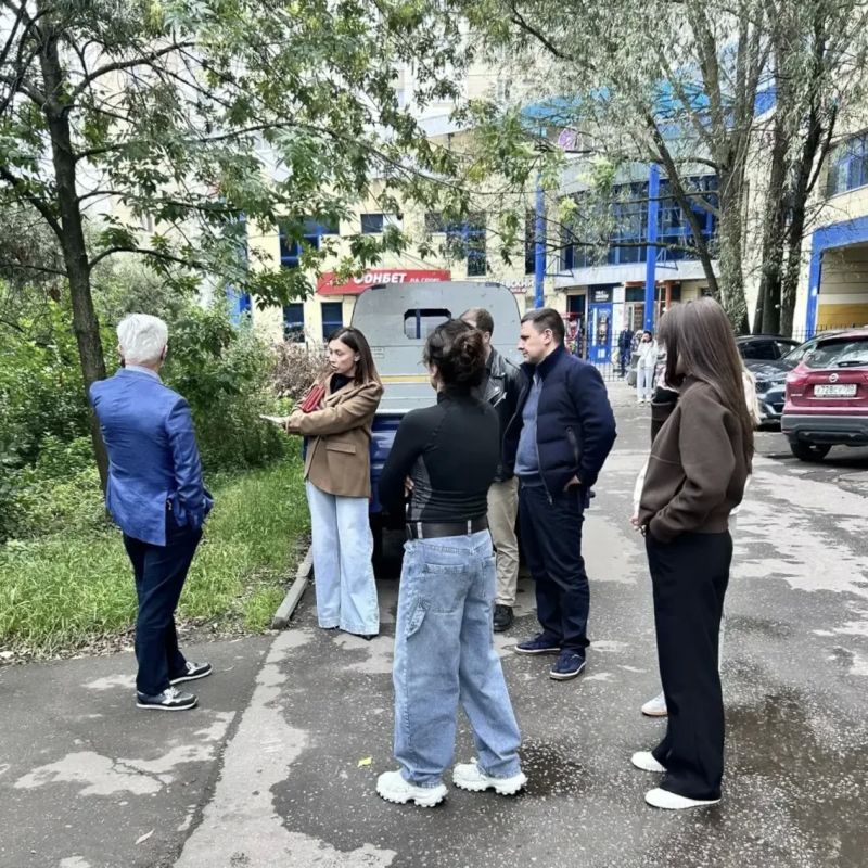 В Химках провели встречу с жителями Новых Химок В Химках провели встречу с жителями Новых Химок