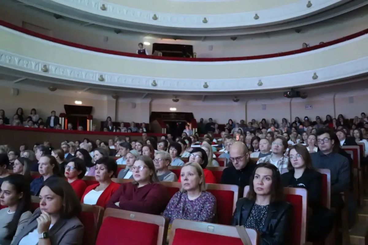 Сергей Мужальских: В Ступино обсудили развитие образования и поддержку педагогов Сергей Мужальских: В Ступино обсудили развитие образования и поддержку педагогов