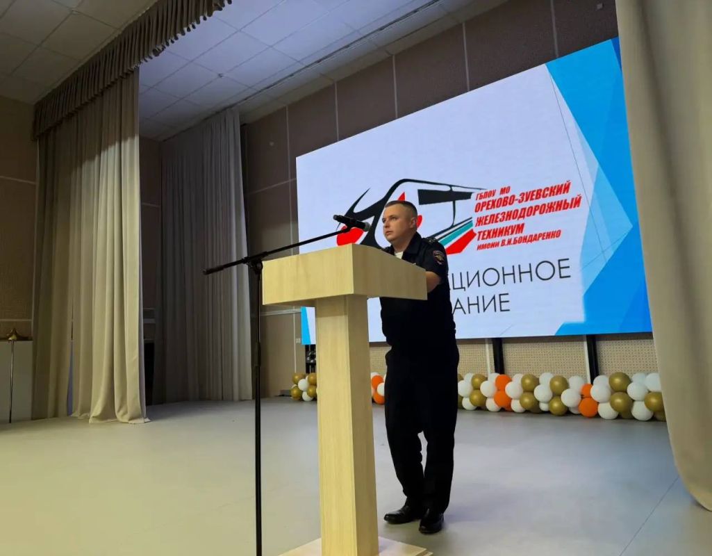 С наступлением нового учебного года в рамках областного мероприятия «Внимание — дети!» подмосковные автоинспекторы усиленно работают с родительским сообществом С наступлением нового учебного года в рамках областного мероприятия «Внимание — дети!» подмосковные автоинспекторы усиленно работают с родительским сообществом