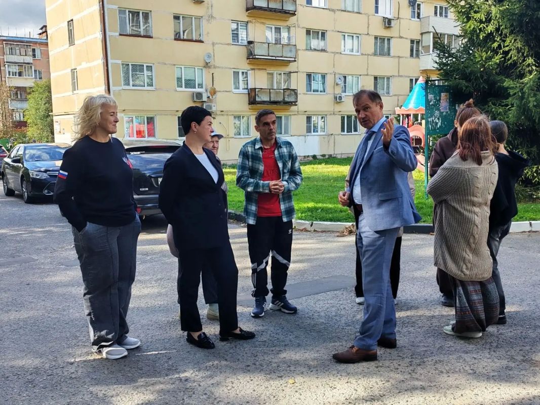 Выездной осмотр двора в мкр