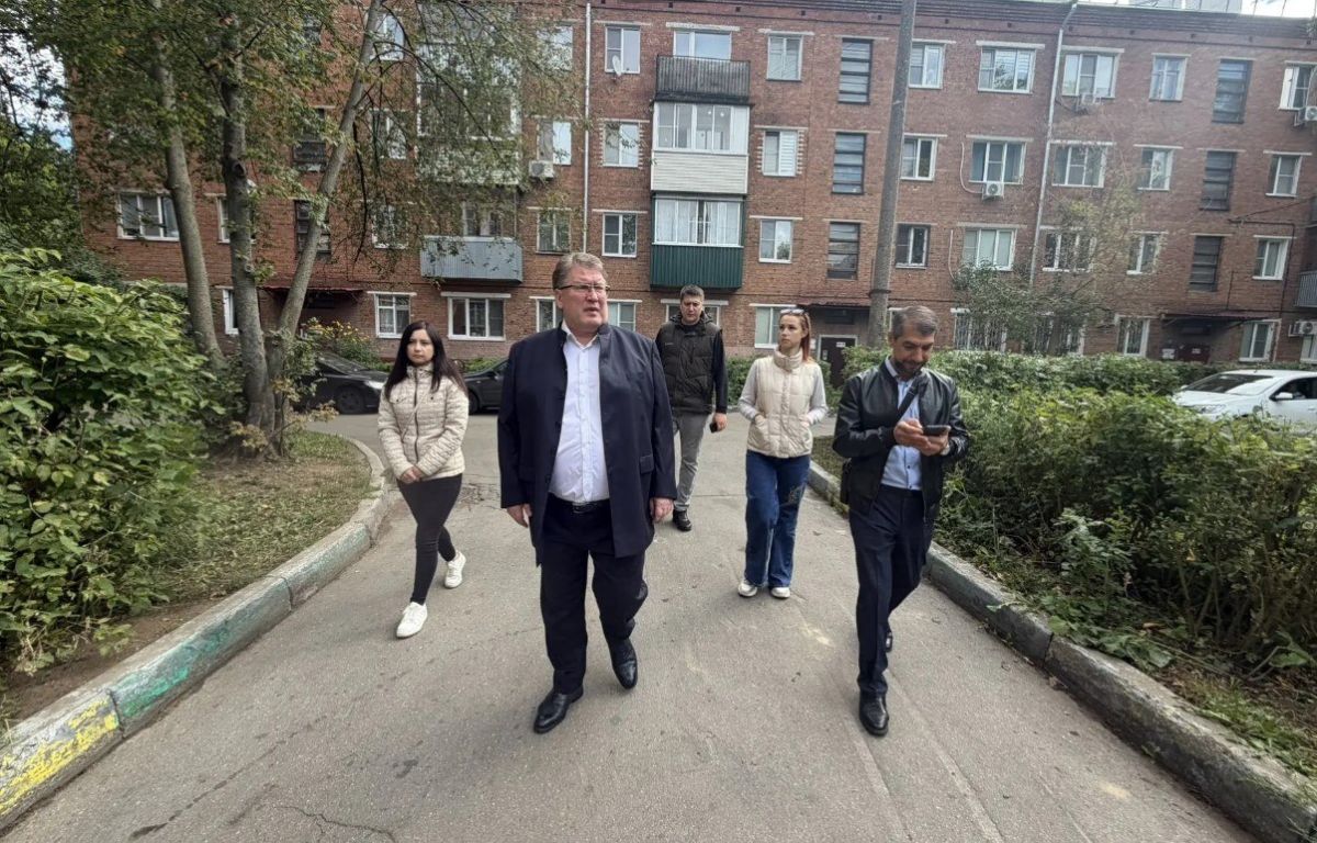Заместитель главы городского округа Подольск Евгений Градсков провёл обход в микрорайоне Ивановский