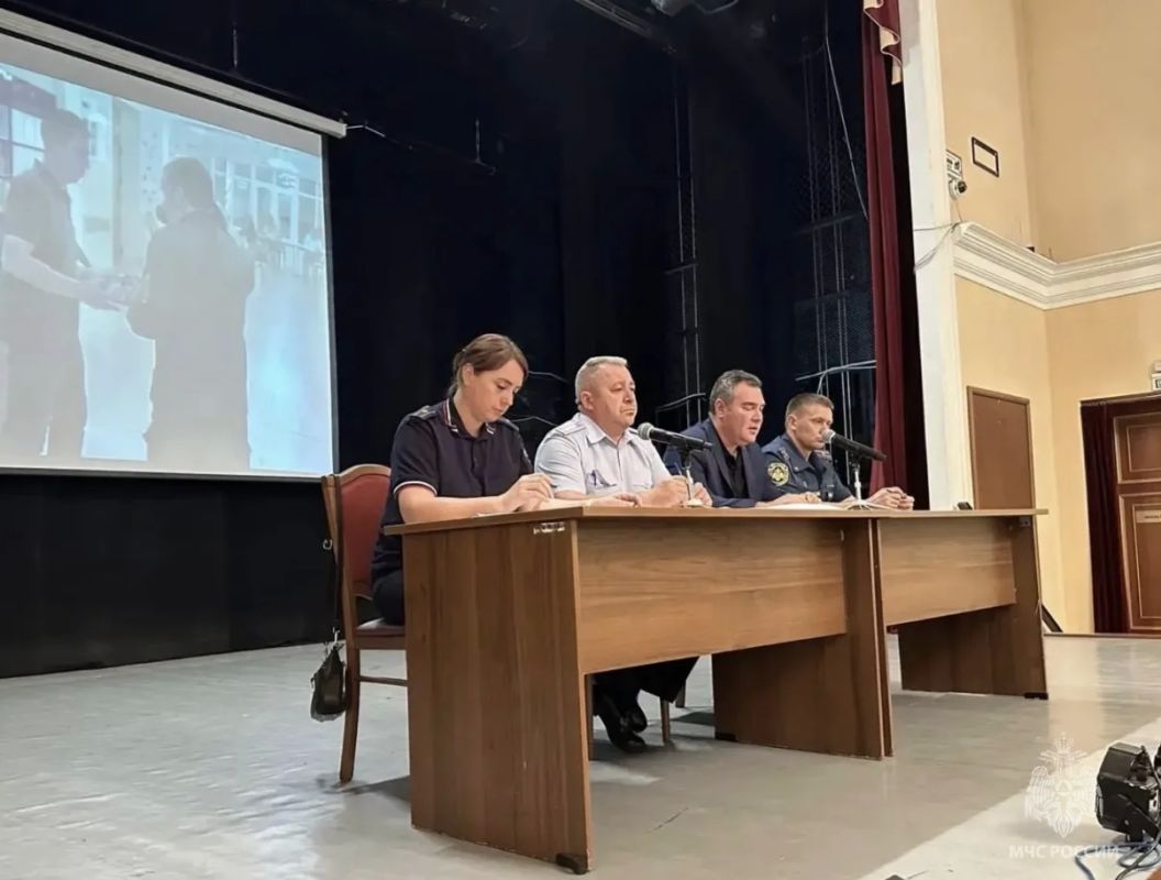 В Пушкино прошло совещание по подготовке избирательных участков к Единому дню голосования В Пушкино прошло совещание по подготовке избирательных участков к Единому дню голосования