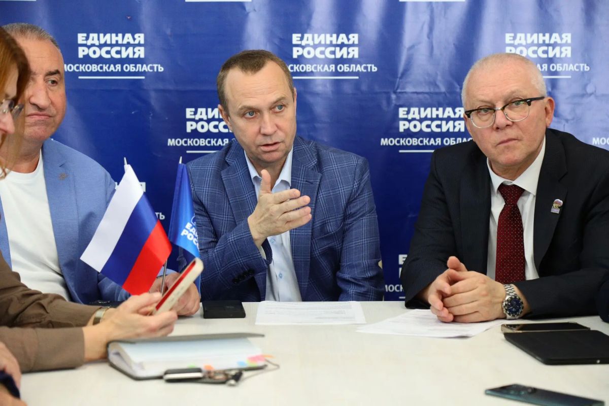 Алексей Малкин: Провели очередное заседание политсовета местного отделения партии «Единая Россия» Алексей Малкин: Провели очередное заседание политсовета местного отделения партии «Единая Россия»